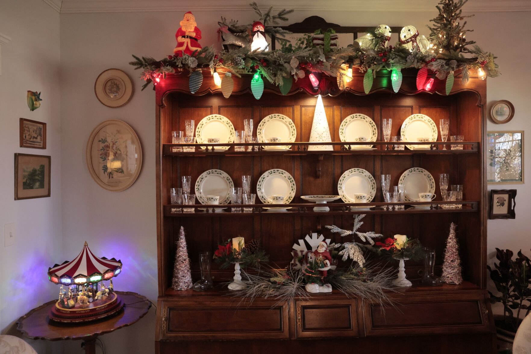 At home with Brenda and Kimball Loos in Defiance